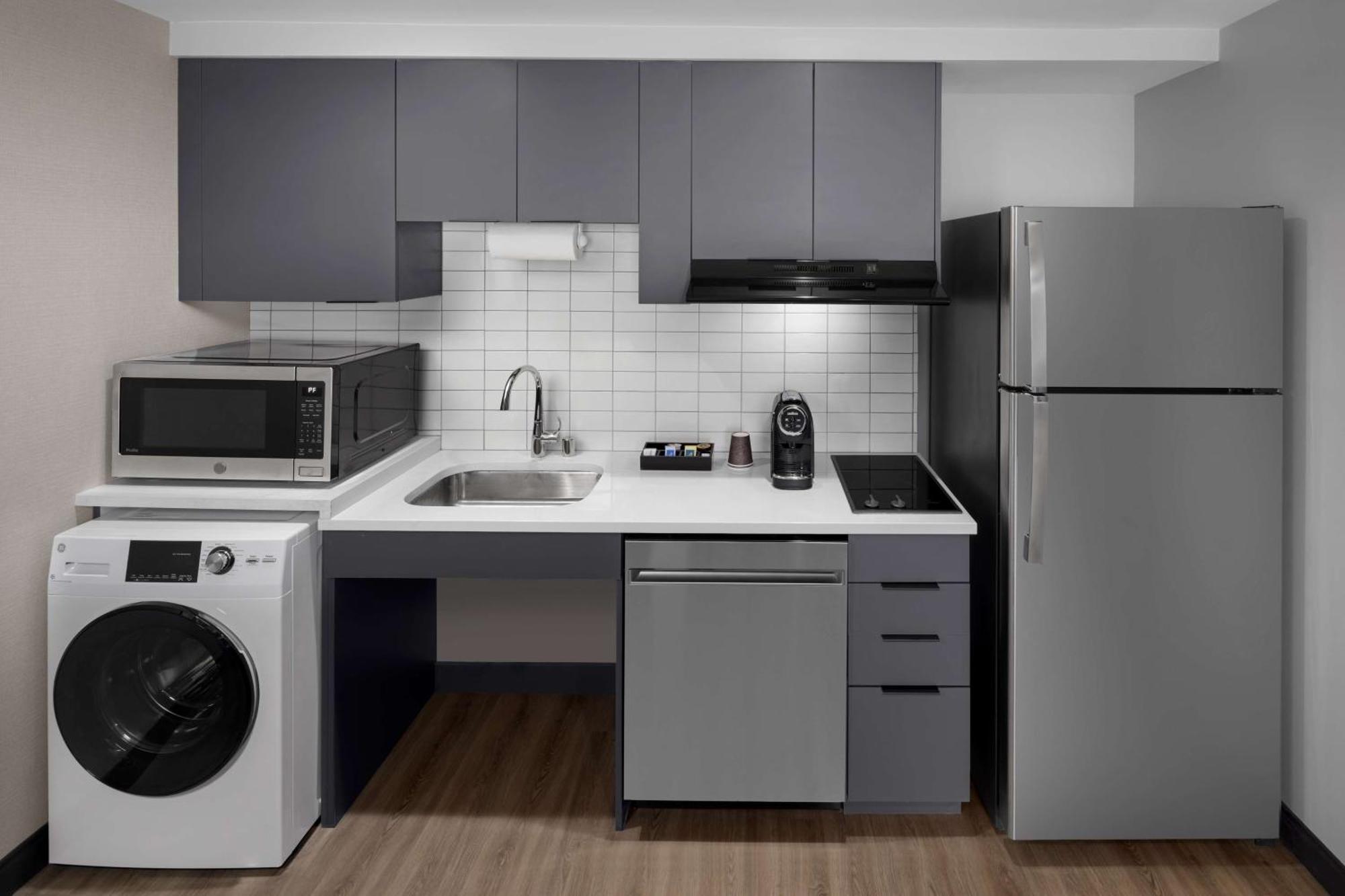 Homewood Suites By Hilton Grand Prairie At Epiccentral מראה חיצוני תמונה